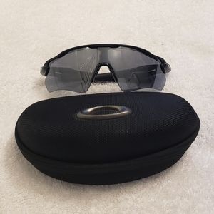 Oakley - Radar EV Path - Sunglasses & Case